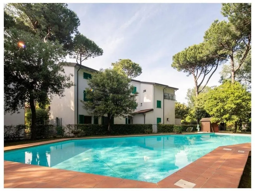 Casina Simonetta Comfortable Holiday Residence Forte dei Marmi Holiday home